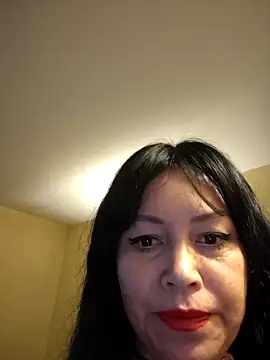 Snapshot of KellyPerlaxxx chatting on October 31, 5:25 pm KellyPerlaxxx online show from October 31, 5:25 pm