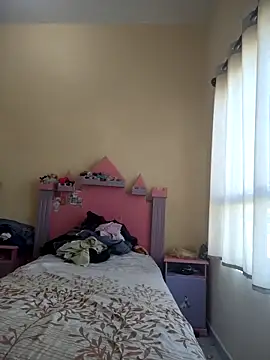 Snapshot of KellyPerlaxxx chatting on November 15, 10:48 pm KellyPerlaxxx online show from November 15, 10:48 pm