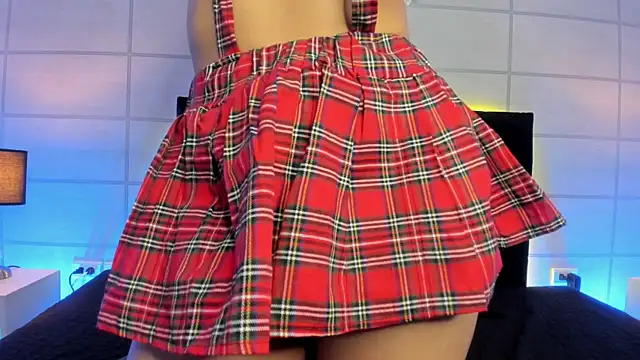 mac-sara online show from October 8, 7:55 pm