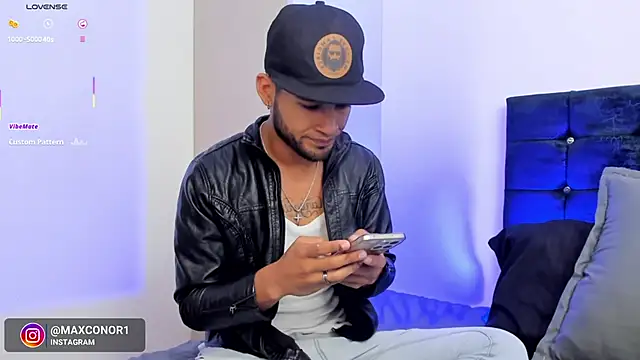 Max Conor1 online show from October 24, 1:51 pm