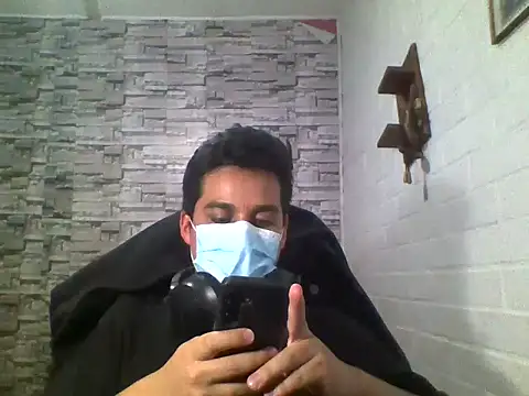 Snapshot of industry_xd chatting on February 3, 2:53 am industry xd online show from February 3, 2:53 am