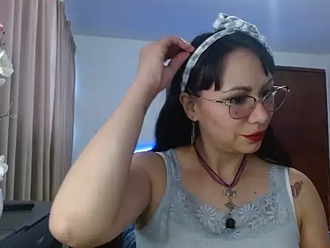 AloLovely  online show from March 24, 12:15 am