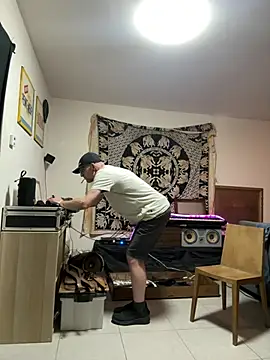 funboyolly online show from July 25, 6:49 pm