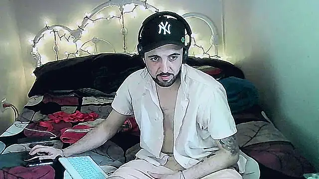 oliverfrommexico online show from February 22, 12:38 am