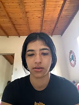 Snapshot of eva_roseee chatting on February 28, 3:46 pm eva roseee online show from February 28, 3:46 pm
