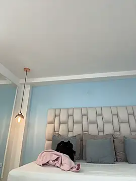 Snapshot of eva_roseee chatting on April 9, 6:13 pm eva roseee online show from April 9, 6:13 pm