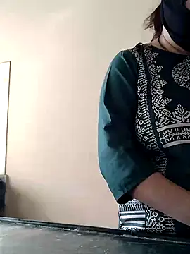 Snapshot of neha-cpl69 chatting on January 29, 10:37 am neha-cpl69 online show from January 29, 10:37 am