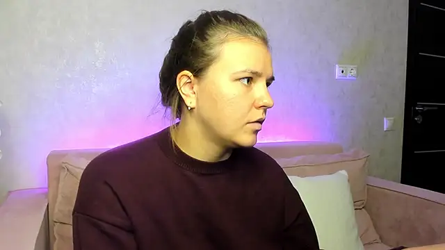 Snapshot of Jenny_Jimmy chatting on October 2, 11:56 pm Jenny Jimmy online show from October 2, 11:56 pm