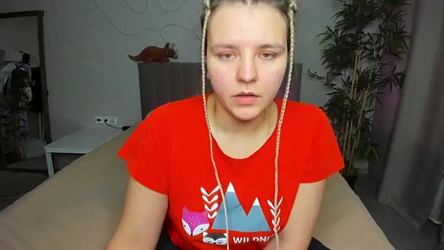 Snapshot of Jenny_Jimmy chatting on October 24, 9:28 am Jenny Jimmy online show from October 24, 9:28 am