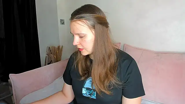 Snapshot of Jenny_Jimmy chatting on May 4, 9:27 am Jenny Jimmy online show from May 4, 9:27 am