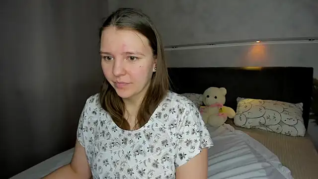 Snapshot of Jenny_Jimmy chatting on May 5, 9:39 am Jenny Jimmy online show from May 5, 9:39 am