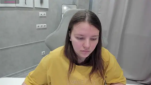 Snapshot of Jenny_Jimmy chatting on May 13, 9:28 am Jenny Jimmy online show from May 13, 9:28 am