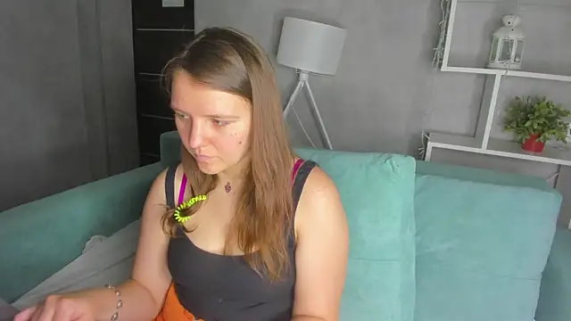 Snapshot of Jenny_Jimmy chatting on June 10, 9:19 am Jenny Jimmy online show from June 10, 9:19 am