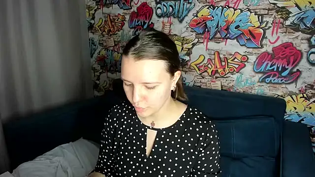 Snapshot of Jenny_Jimmy chatting on June 14, 9:44 am Jenny Jimmy online show from June 14, 9:44 am