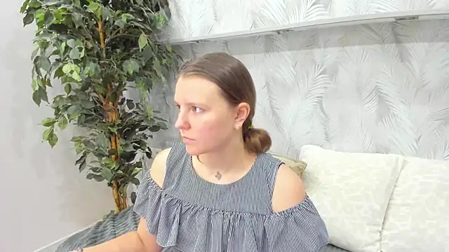 Jenny Jimmy online show from June 16, 9:23 am