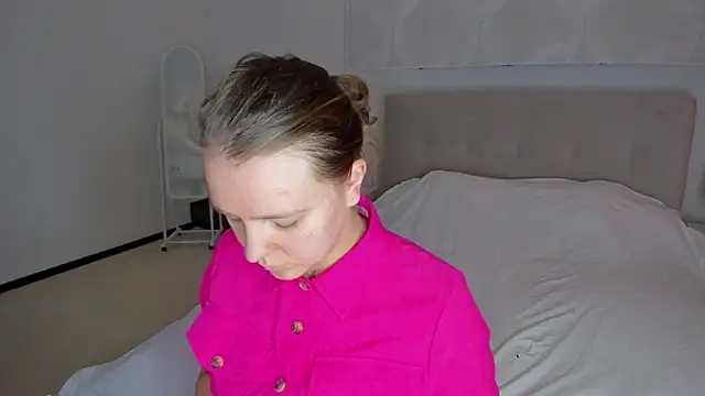 Jenny Jimmy online show from July 6, 9:17 am