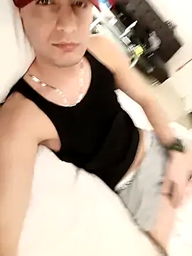 Kelv1n29 online show from February 7, 12:58 am