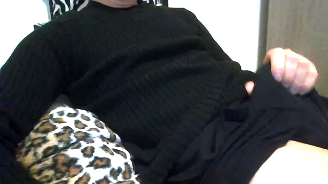 tommyboyteen online show from February 6, 4:58 pm