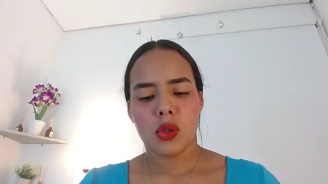 Roxy Stonee online show from September 11, 7:36 pm