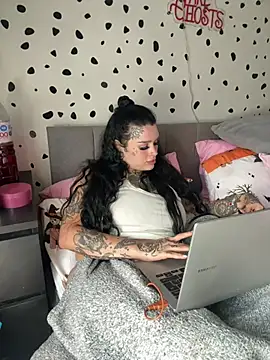 tempzzz12 online show from August 1, 11:53 am