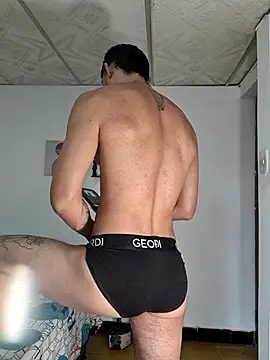 Niick01  online show from October 16, 3:46 pm