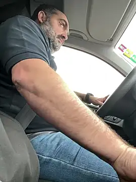 fuocovivo4 online show from February 11, 3:40 pm