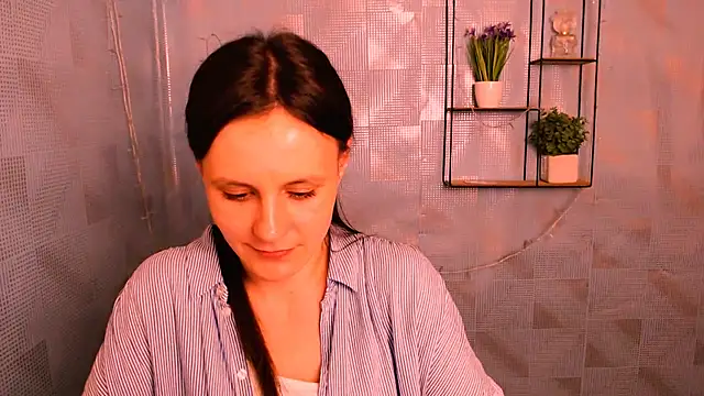 Snapshot of ValeriaHeart_ chatting on February 4, 3:47 pm ValeriaHeart online show from February 4, 3:47 pm