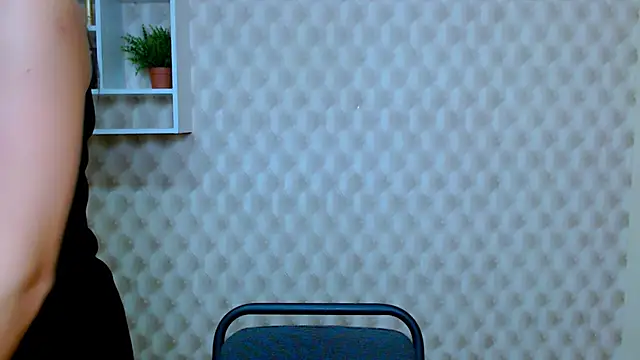 Snapshot of ValeriaHeart_ chatting on December 1, 11:48 am ValeriaHeart online show from December 1, 11:48 am