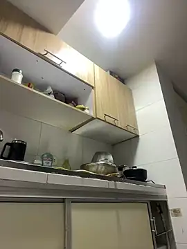 stefania brunnett online show from February 15, 9:16 am