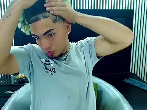 Snapshot of LihanJor_23 chatting on September 20, 1:01 pm LihanJor 23 online show from September 20, 1:01 pm