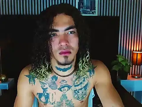 Snapshot of LihanJor_23 chatting on October 24, 12:34 pm LihanJor 23 online show from October 24, 12:34 pm