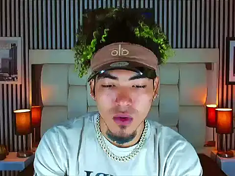 Snapshot of LihanJor_23 chatting on November 12, 1:00 pm LihanJor 23 online show from November 12, 1:00 pm