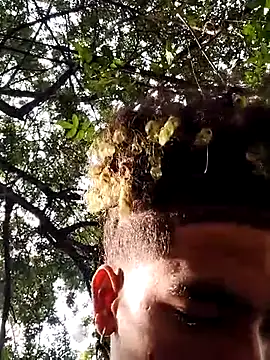 Snapshot of LihanJor_23 chatting on November 19, 1:11 pm LihanJor 23 online show from November 19, 1:11 pm