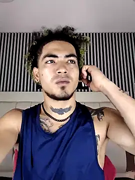 Snapshot of LihanJor_23 chatting on November 20, 1:55 pm LihanJor 23 online show from November 20, 1:55 pm