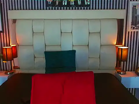 Snapshot of LihanJor_23 chatting on November 21, 1:21 pm LihanJor 23 online show from November 21, 1:21 pm