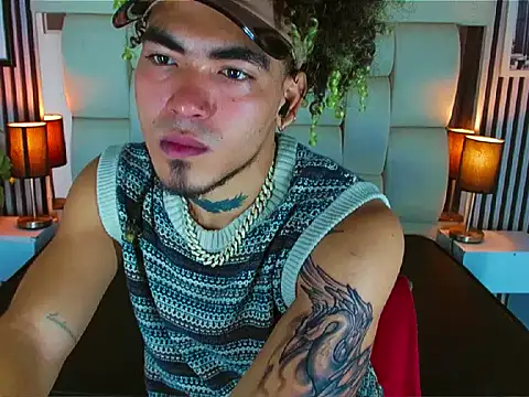 Snapshot of LihanJor_23 chatting on November 28, 12:52 pm LihanJor 23 online show from November 28, 12:52 pm