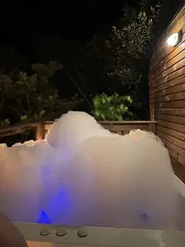 Lally Valencia   online show from October 29, 11:28 pm