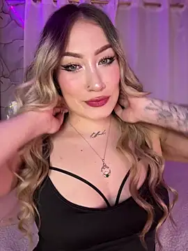 Snapshot of Lally_Valencia__ chatting on June 7, 5:33 am Lally Valencia online show from June 7, 5:33 am