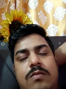 Snapshot of sethgamble000777 chatting on March 9, 4:00 pm sethgamble000777 online show from March 9, 4:00 pm