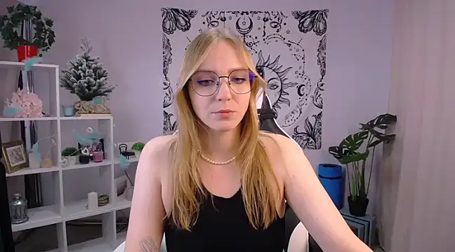 VeronicaAndersen online show from February 3, 6:34 am