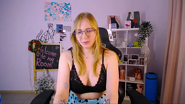 VeronicaAndersen online show from February 4, 1:38 pm