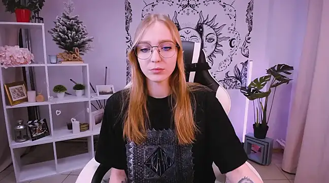 VeronicaAndersen online show from February 16, 12:21 pm