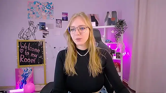 VeronicaAndersen online show from February 19, 12:22 pm