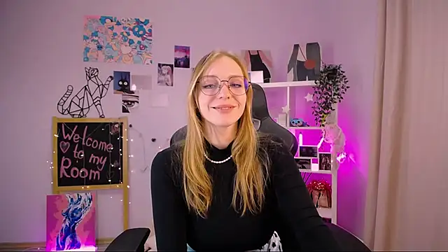VeronicaAndersen online show from February 24, 2:04 pm