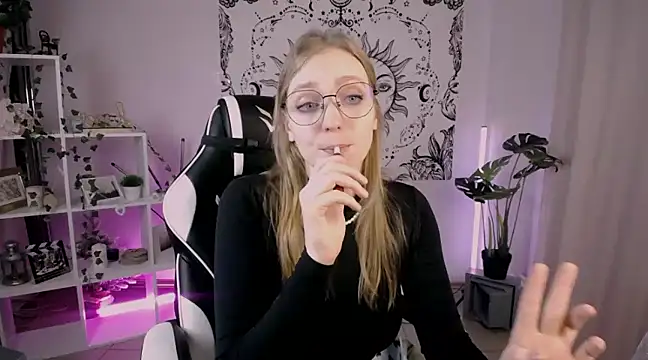 VeronicaAndersen online show from February 28, 8:28 pm