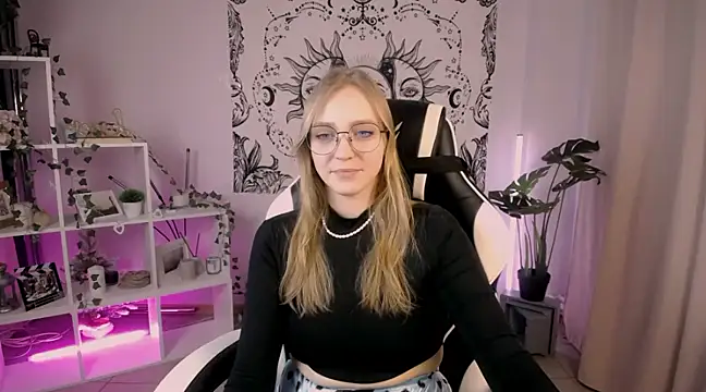 VeronicaAndersen online show from March 3, 6:22 pm