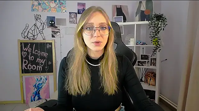 VeronicaAndersen online show from March 16, 5:28 pm