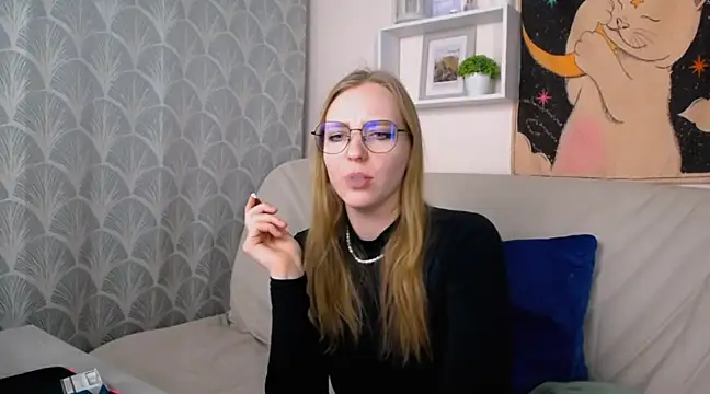 VeronicaAndersen online show from March 18, 12:38 am