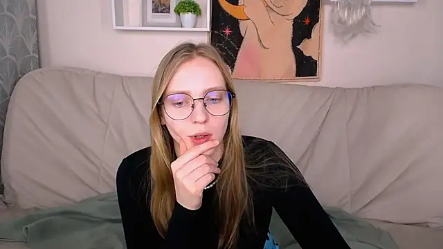 VeronicaAndersen online show from March 23, 12:04 am