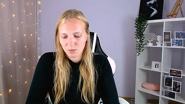 VeronicaAndersen online show from September 19, 11:33 am